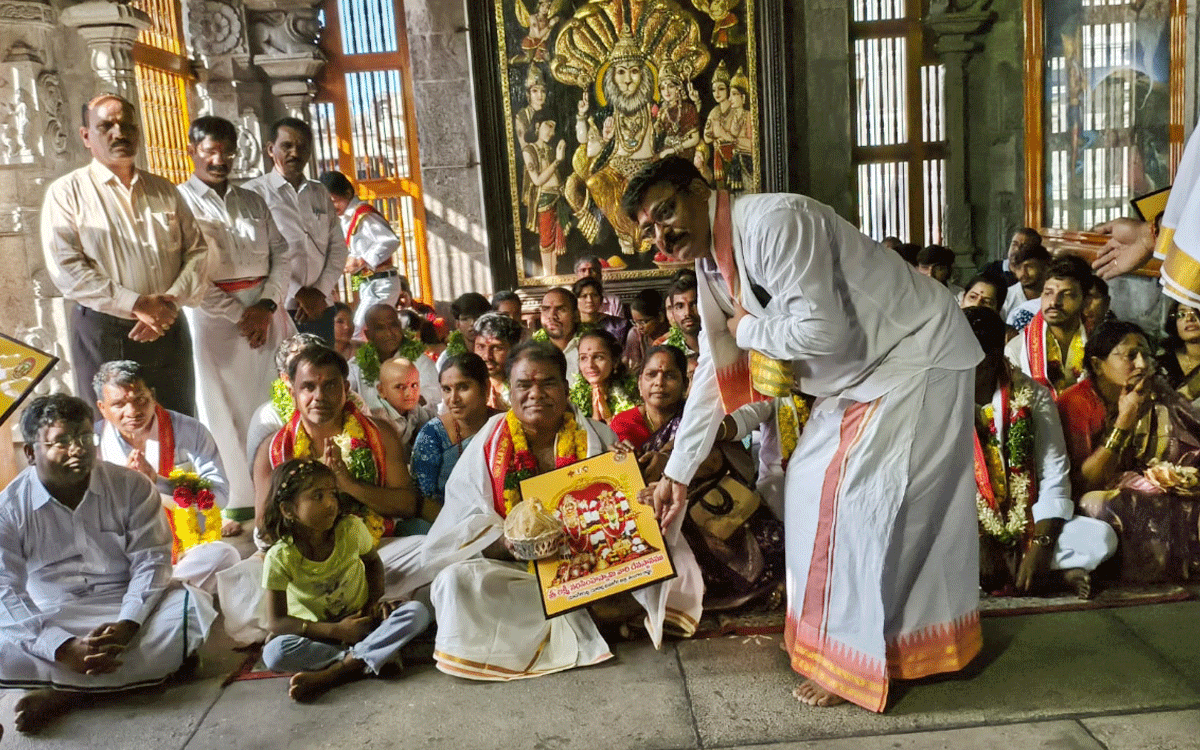 Yadagirigutta : యాదగిరీశుడిని ద‌ర్శించుకున్న ఎస్సీ, ఎస్టీ కమిషన్ చైర్మన్