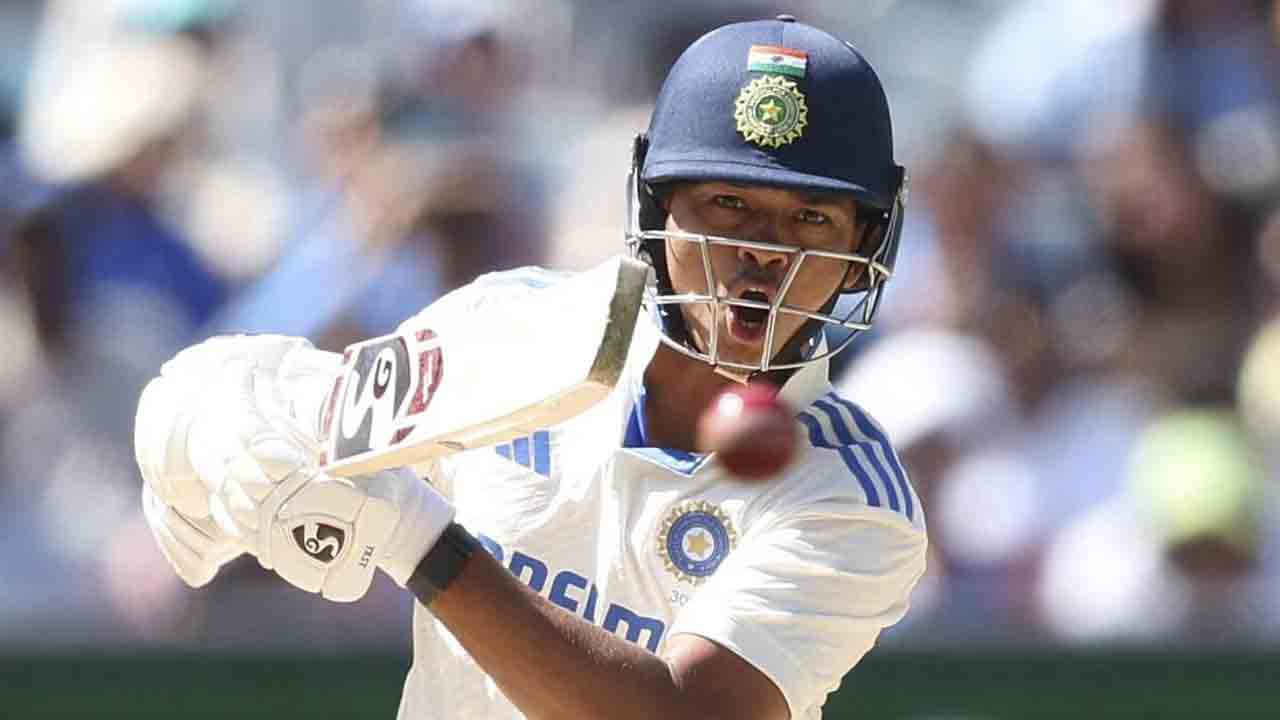 IND A vs ENG Lions | యశ‌స్వీ, ఈశ్వ‌ర‌న్ హాఫ్ సెంచ‌రీ.. స్వ‌ల్ప‌ ఆధిక్యంలో భార‌త్..!