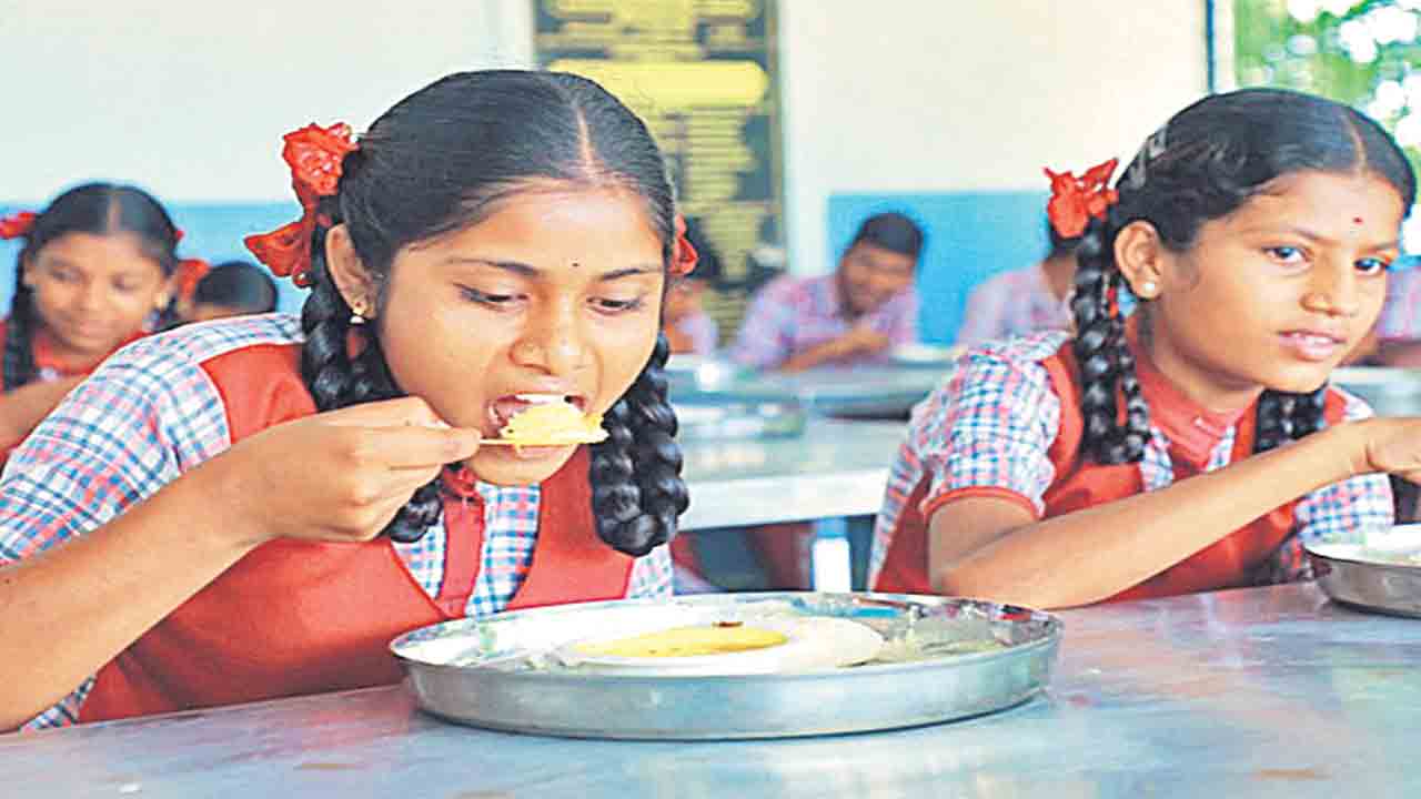 గురుకుల టెండర్లు కార్పొరేట్‌కే?.. చక్రం తిప్పుతున్న అధికార పార్టీ కీలక నేత