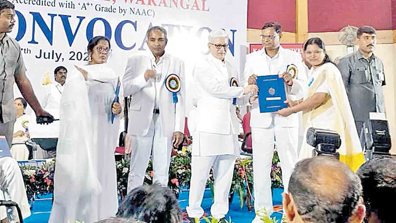 ‘మిషన్‌ కాకతీయ’పై పరిశోధనకు డాక్టరేట్‌