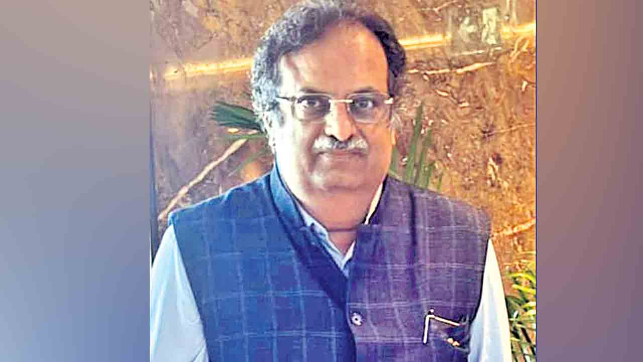 ఎన్‌ఎంసీ చైర్‌పర్సన్‌గా అభిజాత్‌ సేఠ్‌