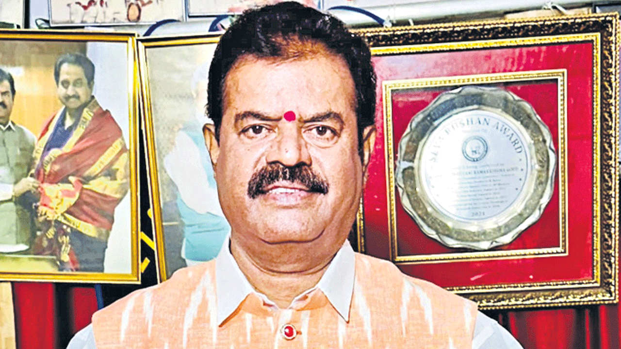 నెలాఖరున దీక్ష