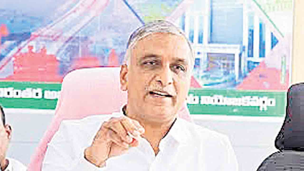 ప్రశ్నిస్తే నిషేధాజ్ఞలు విధిస్తరా.. జాబ్‌ క్యాలెండర్‌పై సర్కారును ప్రశ్నించిన విద్యార్థులు