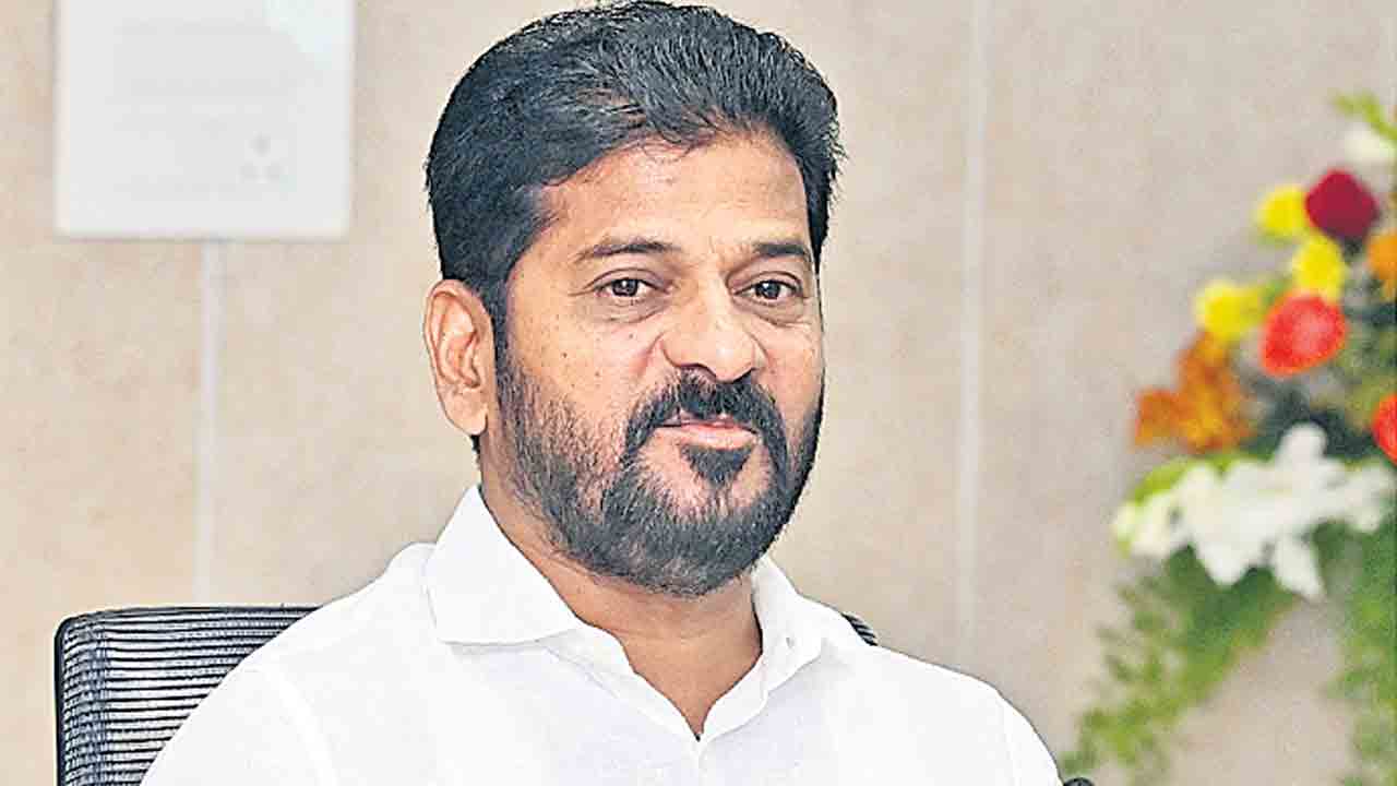 రేవంత్‌.. మళ్లీ నోరు జారెన్‌.. మోదీ నియోజకవర్గం మహారాష్ట్రలో ఉదంటూ తాజాగా వ్యాఖ్యలు