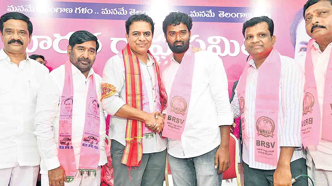 బీజేపీ ఎంపీ ‘రుణం’ తీర్చుకున్న సీఎం.. బీజేపీ, కాంగ్రెస్ చీకటి పొత్తులకు ఇదే నిదర్శనం