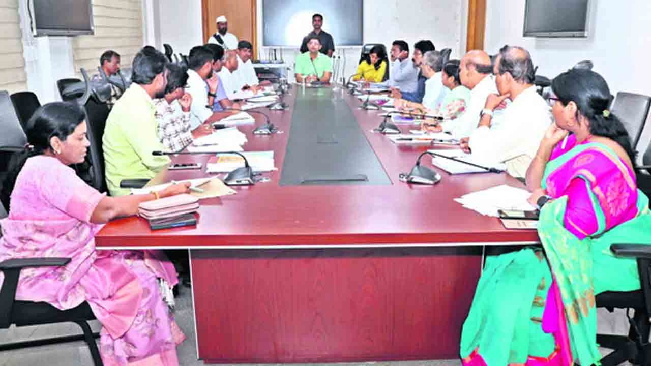 30న డీఈవోల సమావేశం