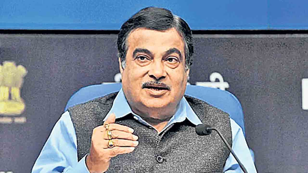 ఉచితంగా ఇస్తే ప్రజలకు వాటి విలువ తెలీదు!