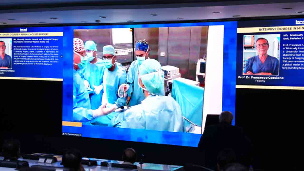 వాణిజ్యపరమైన శస్త్ర చికిత్సల ప్రత్యక్ష ప్రసారంపై నిషేధం