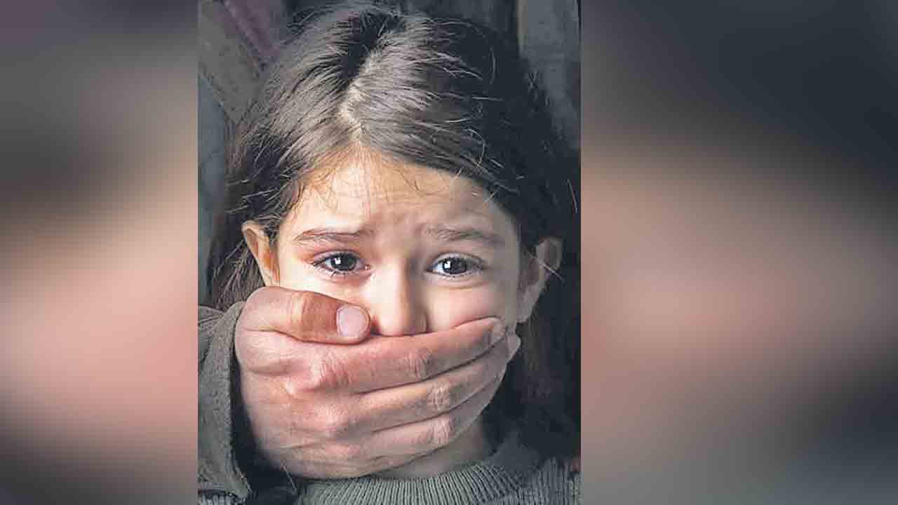 చిన్నారులపై ఆగని లైంగిక దాడులు