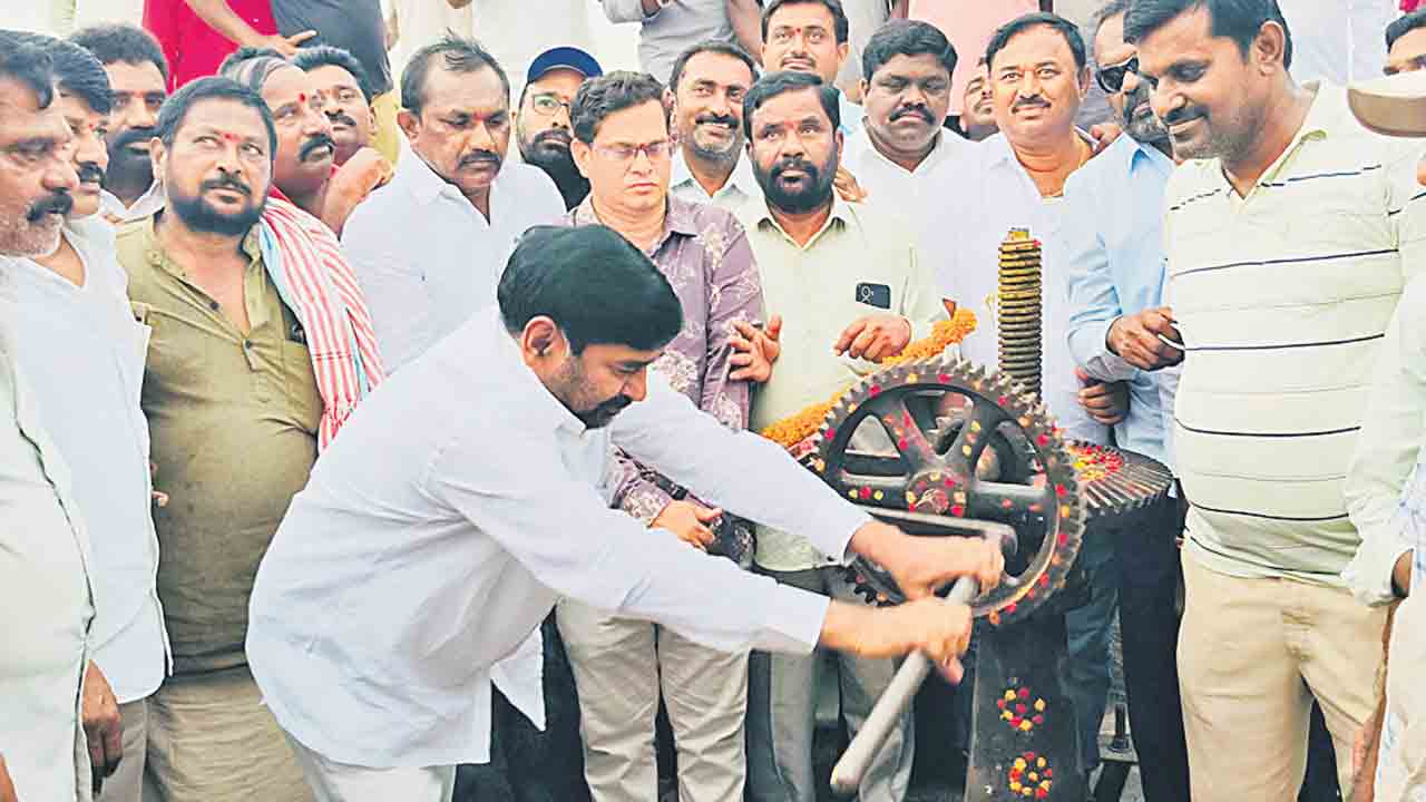 రైతులకు రేవంత్రెడ్డి చెప్పాలి