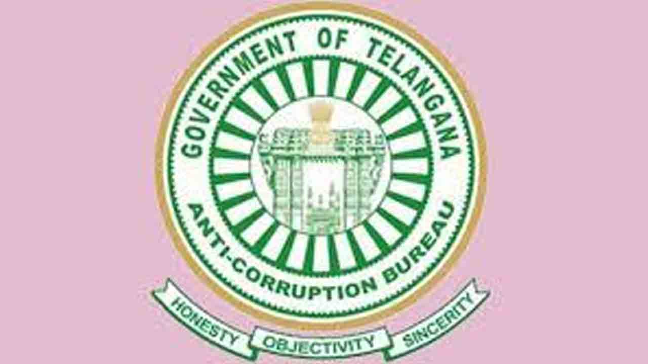 సబ్‌రిజిస్ట్రార్‌ ఆఫీసుల్లో ఏసీబీ తనిఖీలు