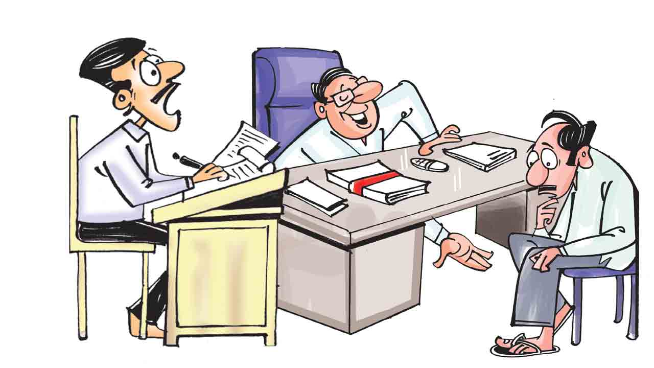 అధికారులకు వసూళ్ల టార్గెట్‌