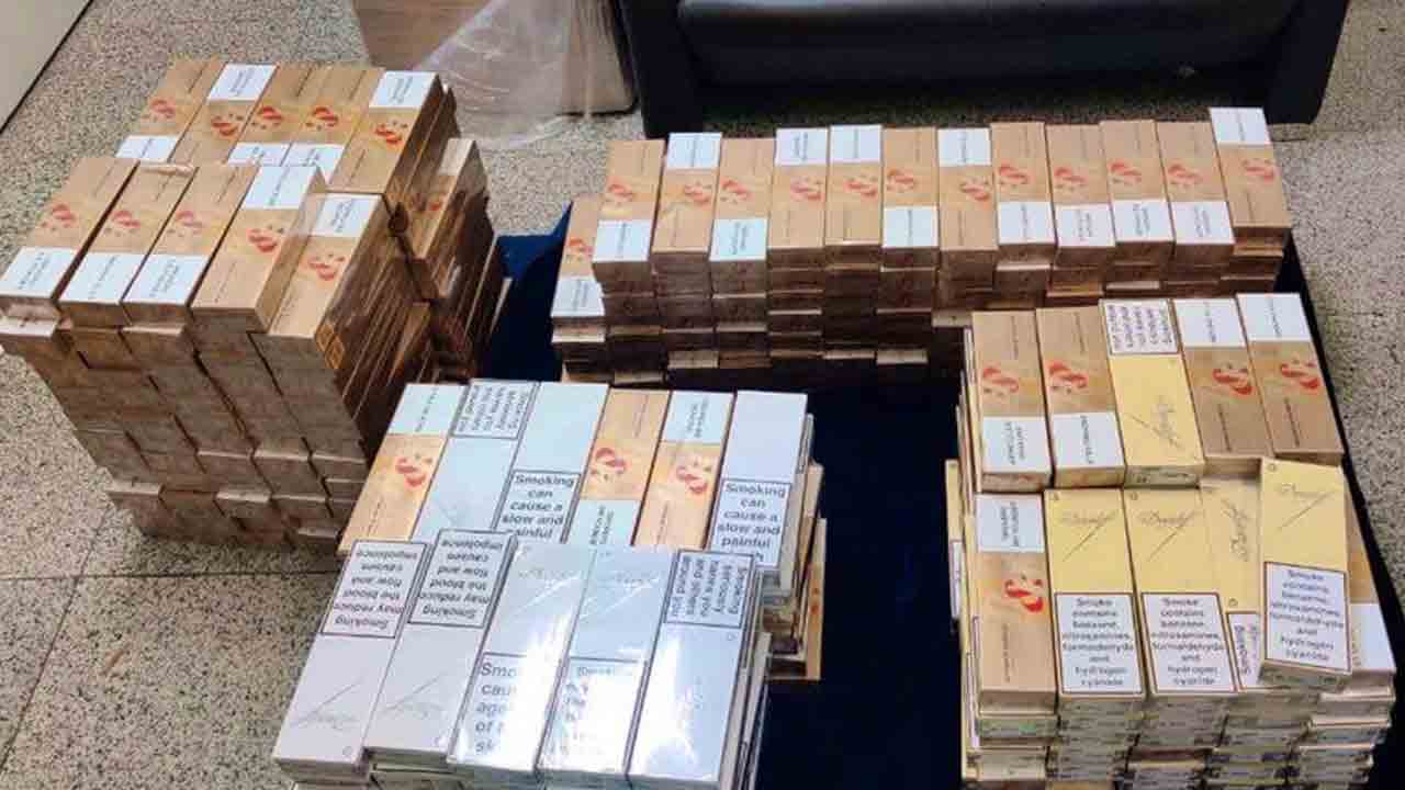 10.70 లక్షల విలువైన నిషేధిత విదేశీ సిగరేట్లు స్వాధీనం