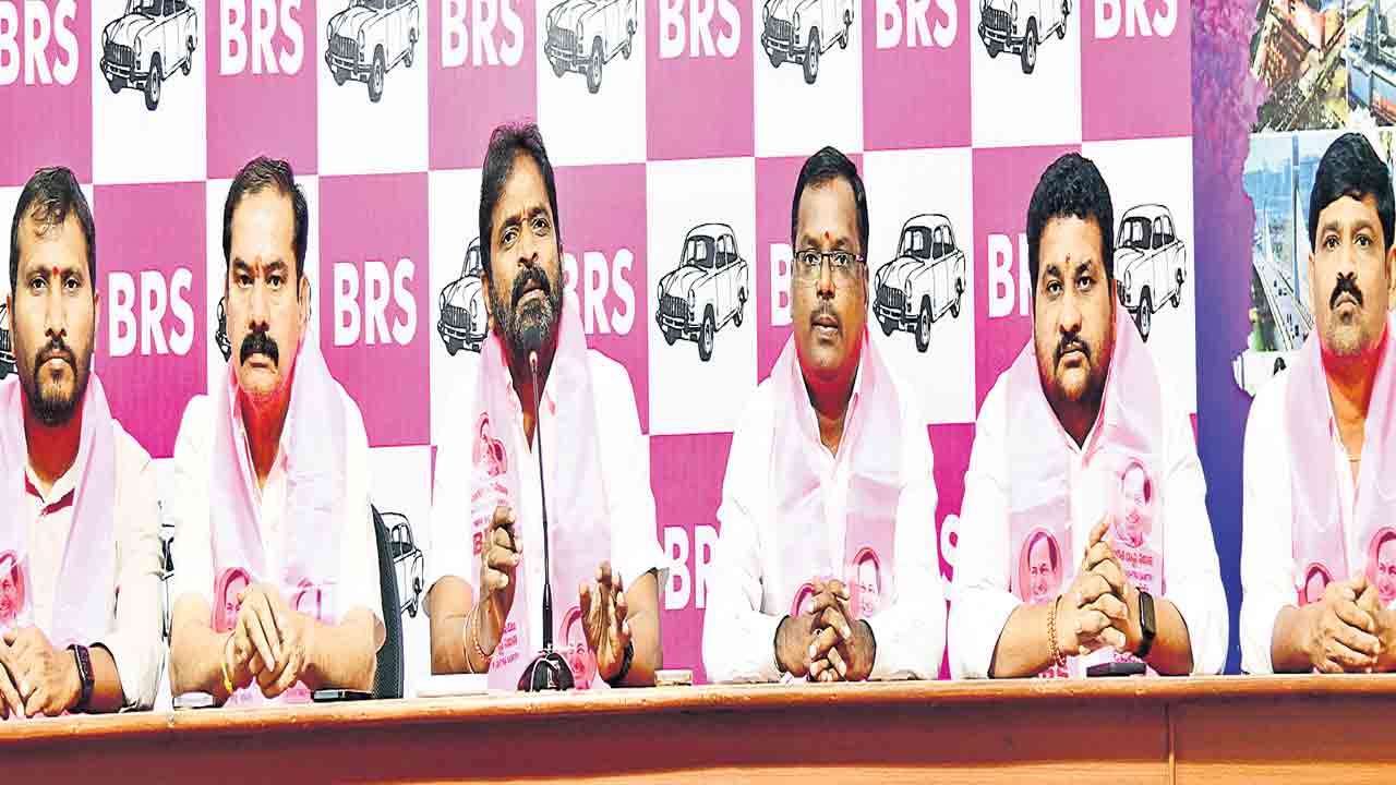 బీసీలపై కాంగ్రెస్‌, బీజేపీది కపట ప్రేమ