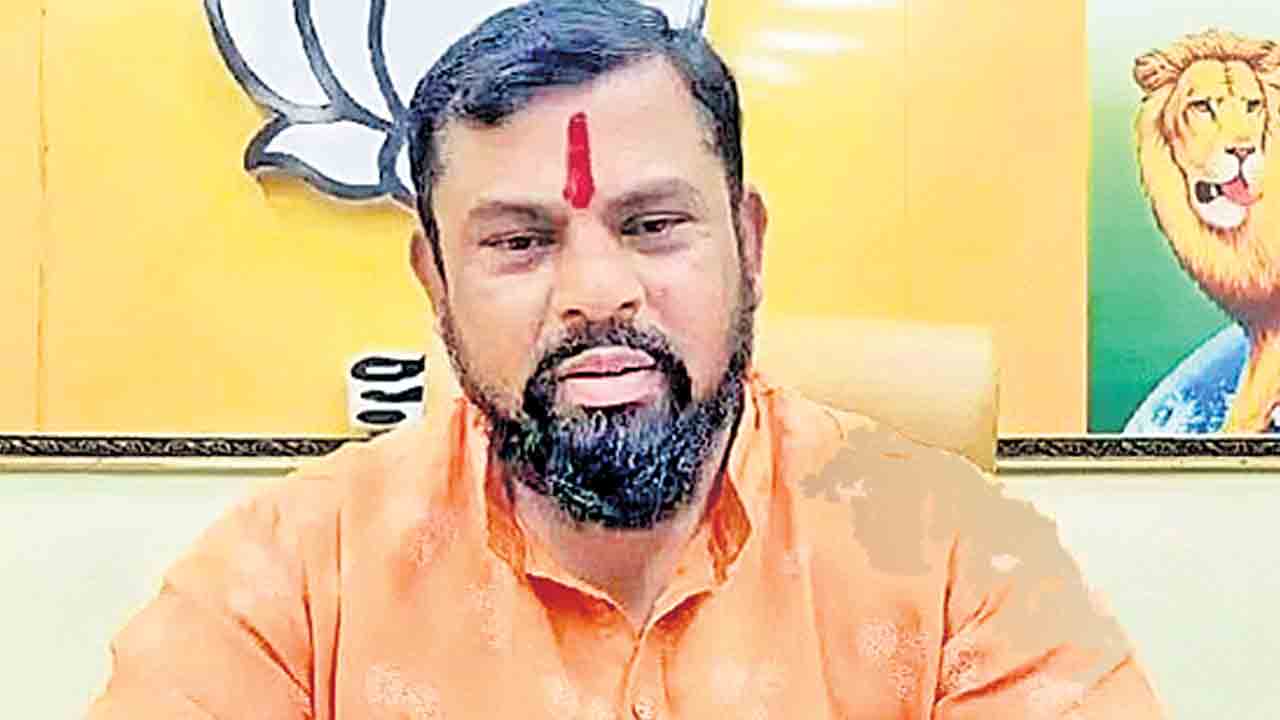 తెలంగాణ బీజేపీలో దుష్టశక్తులు