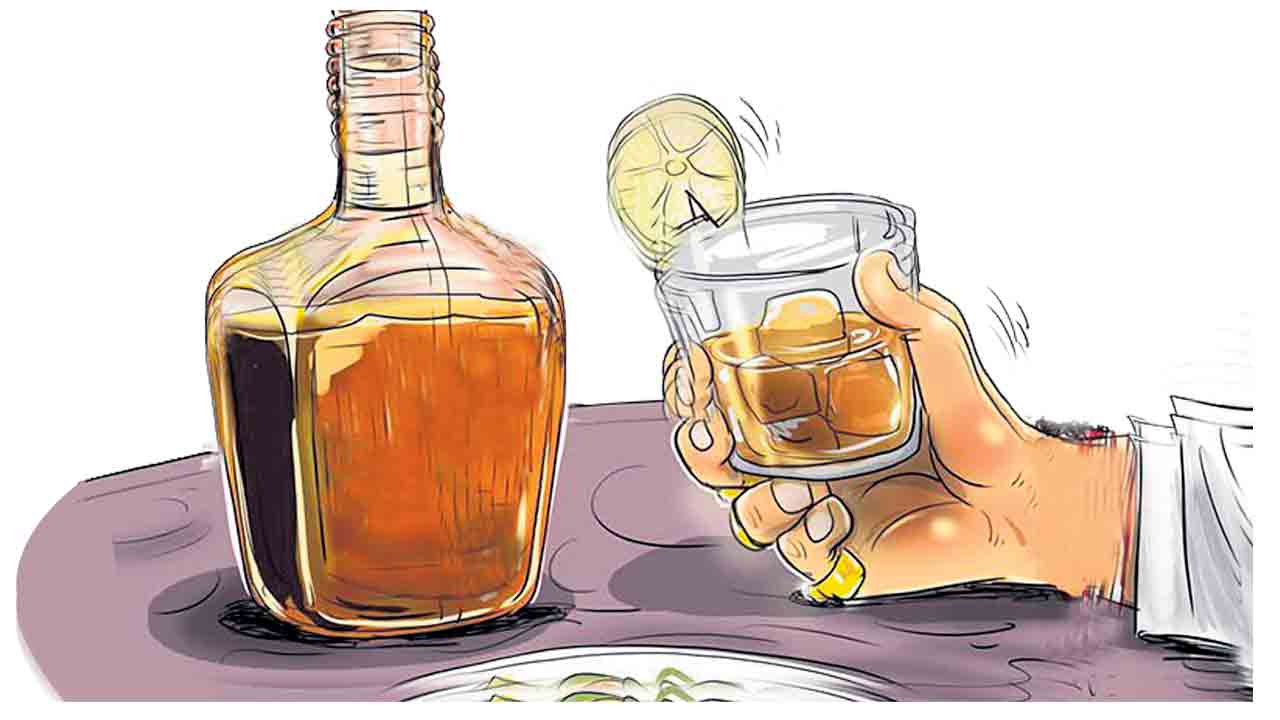 కమ్మేస్తున్న కల్తీ మద్యం.. విలువైన స్కాచ్ బాటిళ్లలో చీప్, మీడియం లిక్కర్ మిక్స్!