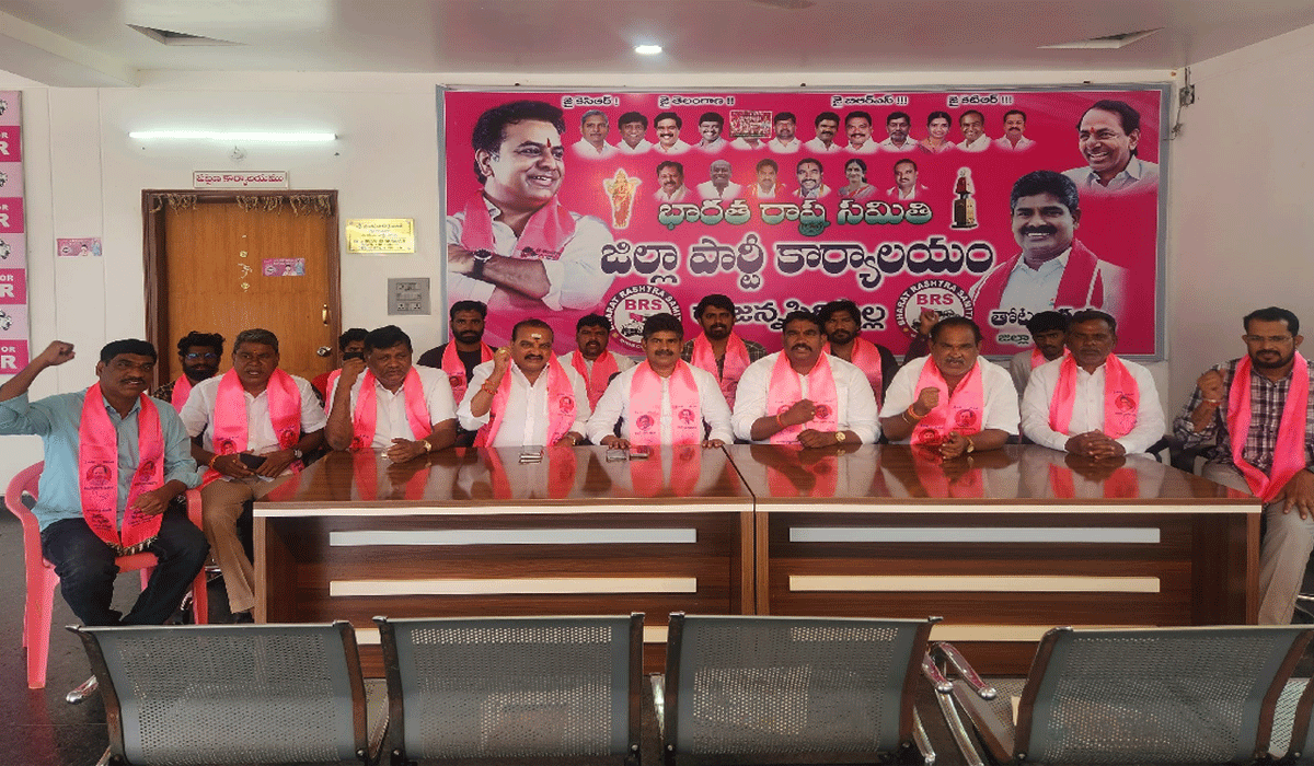 BRS  | బూతు మాటలకు కేరాఫ్ అడ్రస్ రేవంత్ రెడ్డి.. బీఆర్‌ఎస్‌ జిల్లా అధ్యక్షుడు తోట ఆగయ్య