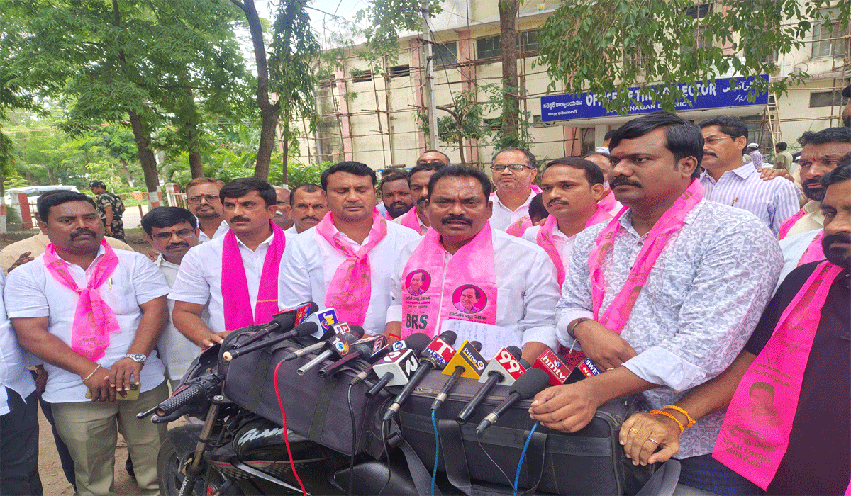 Sunke Ravi Shankar | రైతులకు వెంటనే సాగునీరు అందించాలి.. మాజీ ఎమ్మెల్యే సుంకె రవిశంకర్‌