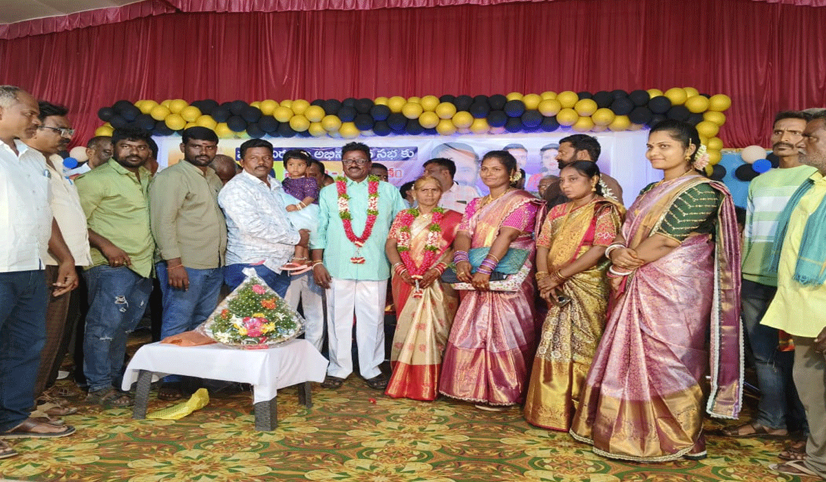 PACS Employees | పీఏసీఎస్‌ ఉద్యోగుల కోసం శంకర్‌ గౌడ్‌ అందించిన సేవలు అభినందనీయం