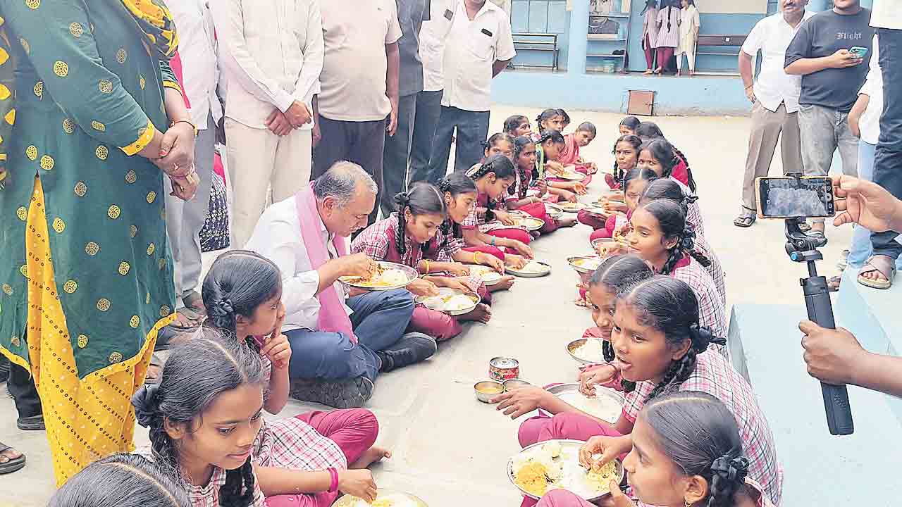 మాజీ ఎమ్మెల్యే గండ్ర గురుకుల బాట