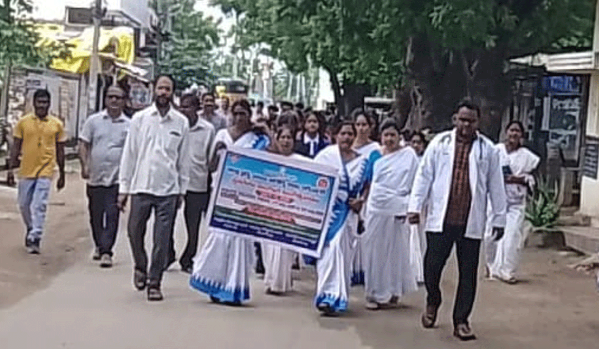 Huzurabad | ప్రతీ ఒక్కరూ లింగ వివక్షను వ్యతిరేకించాలి.. చెల్పూర్ వైద్యాధికారి డాక్టర్ మధుకర్