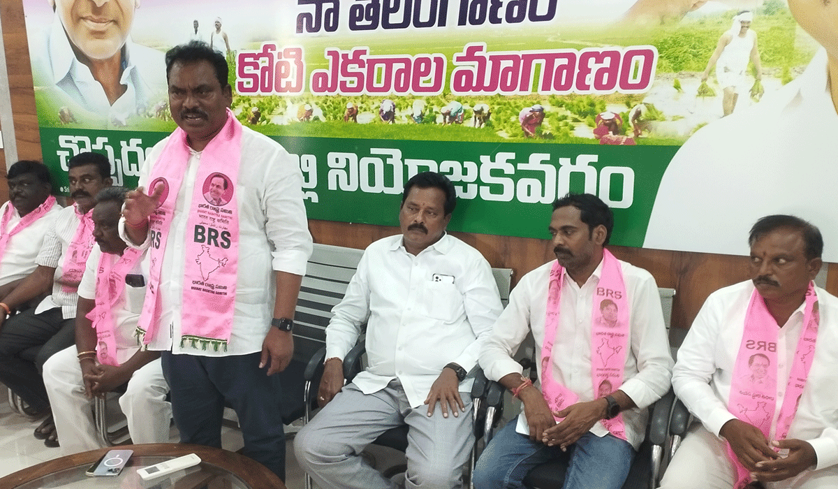 Sunke Ravishankar | స్థానిక ఎన్నికలకు సిద్ధం కావాలి.. చొప్పదండి మాజీ ఎమ్మెల్యే సుంకె రవిశంకర్‌