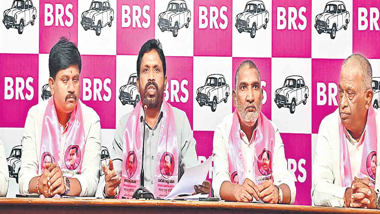 కాంగ్రెస్‌ నేతలు సంస్కారహీనులు