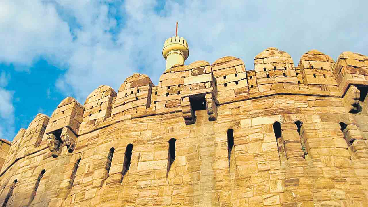 ఆంధ్రా ఎత్తులు.. తెలంగాణకు చిక్కులు