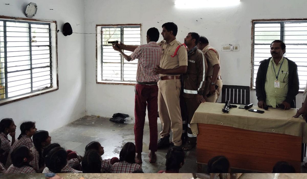 Potkapally | విద్యార్థులు సత్ర్పవర్తనతో మెలగాలి.. పోత్కపల్లి ఎస్సై దీకొండ రమేష్