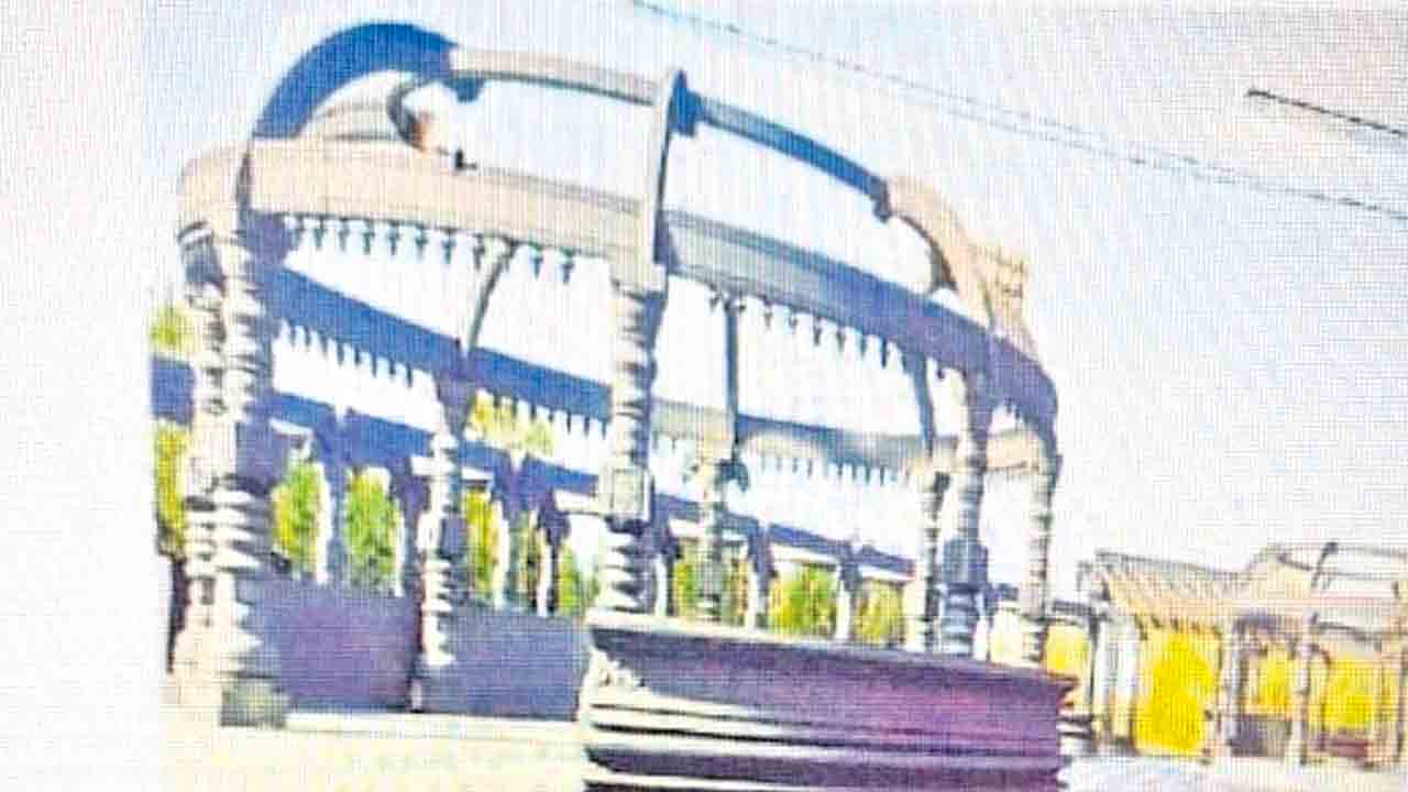 మేడారంలో అపచారం.. తల్లుల గద్దెలకు కొత్త హంగులు!