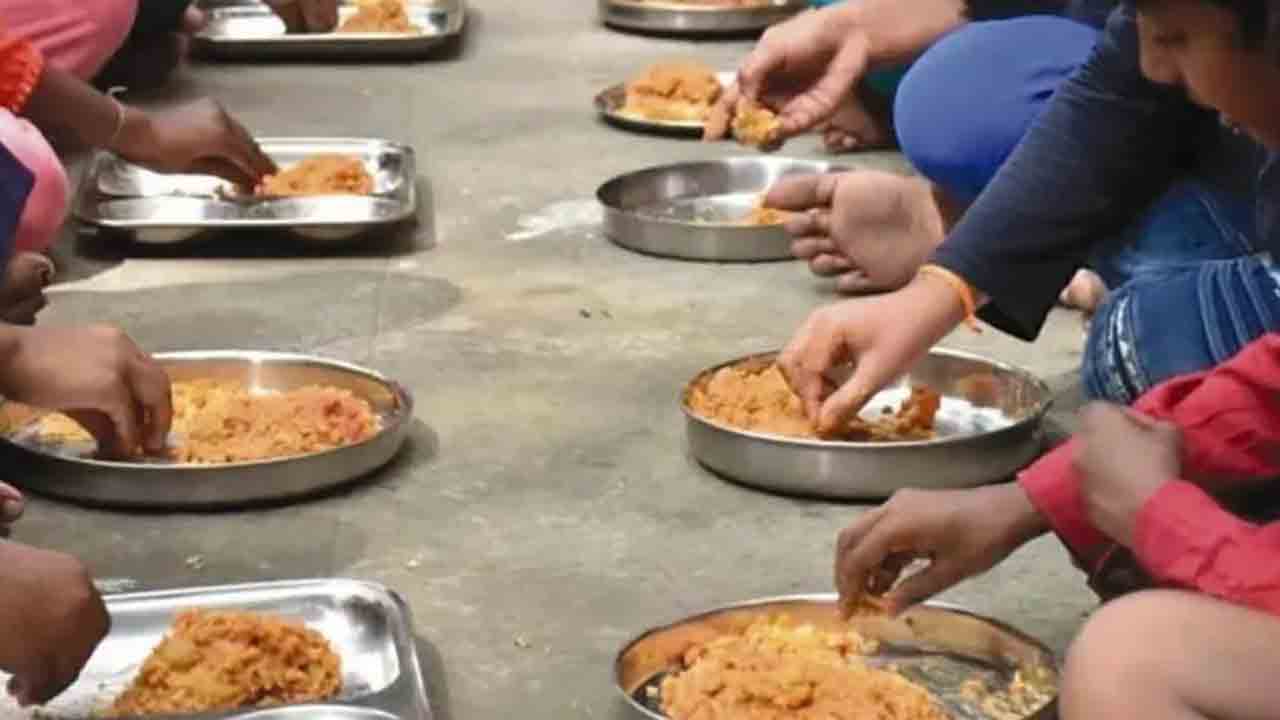 ఫుడ్‌ పాయిజన్లపై ఎస్‌హెచ్‌ఆర్సీలో కేసు