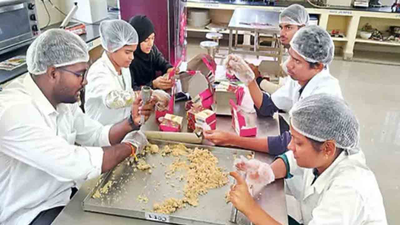 డెయిరీ కోర్సుకు డిమాండ్‌