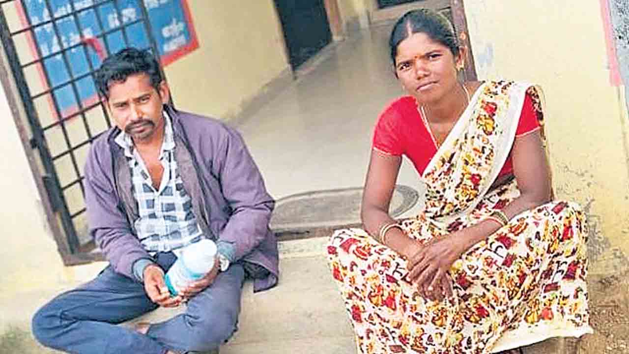 ఇల్లియ్యకపోతే ఇక్కడే చస్తం