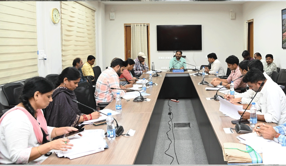 Land issues | ఆగస్టు 15 నాటికి భూ సమస్యలు పరిష్కరించాలి.. పెద్దపల్లి కలెక్టర్ కోయ శ్రీ హర్ష