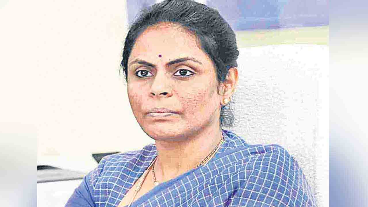 గురుకుల కార్యదర్శి వర్షిణిని కట్టడి చేయండి