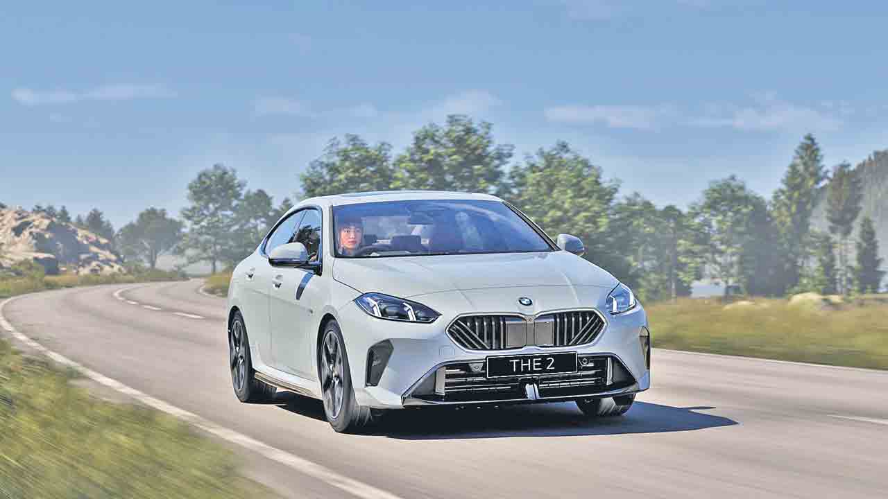 బీఎండబ్ల్యూ 2 సిరీస్‌ గ్రాన్‌ కూపే గరిష్ఠ ధర రూ.49 లక్షలు