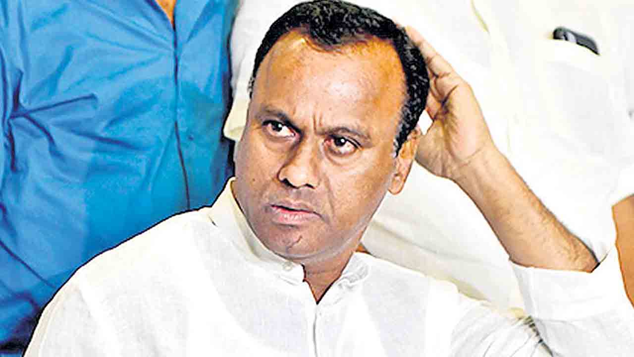 నిరుపేదలకు దక్కని ఇందిరమ్మ ఇండ్లు!