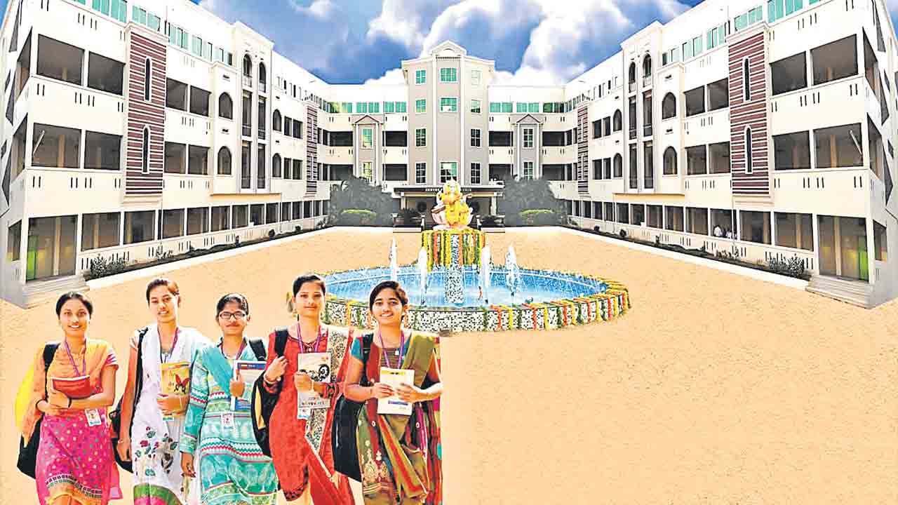 బోధనలో ప్రథమం.. ప్లేస్‌మెంట్లలో అగ్రస్థానం