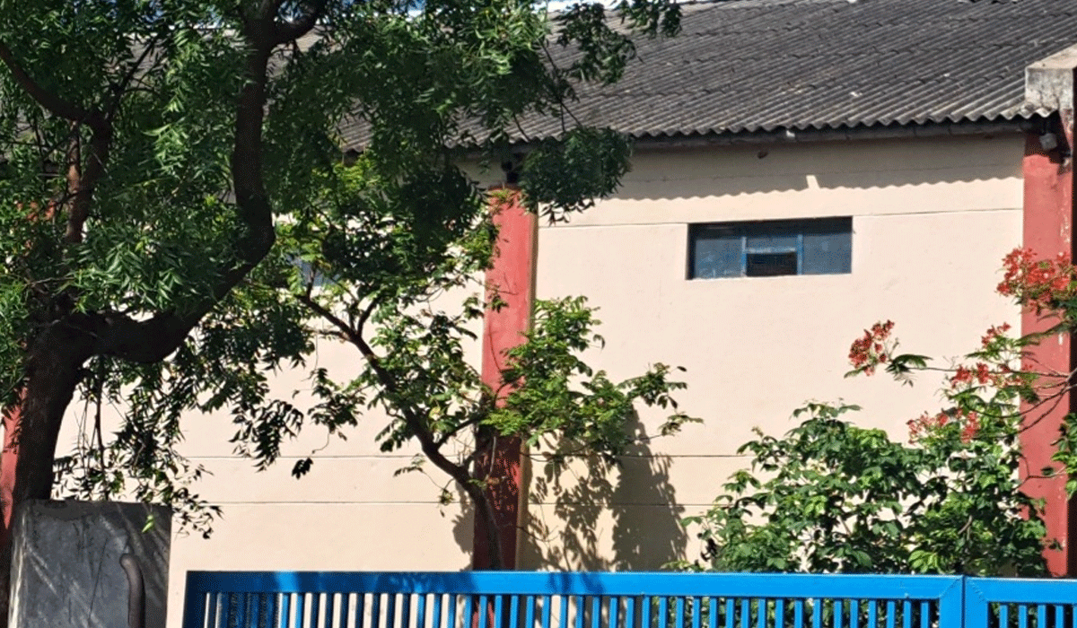 Godown | ఏడాదిన్నరగా మూత.. ఆదాయానికి కోత.. నిరుపయోగంగా జిల్లా సమాఖ్య గోదాం