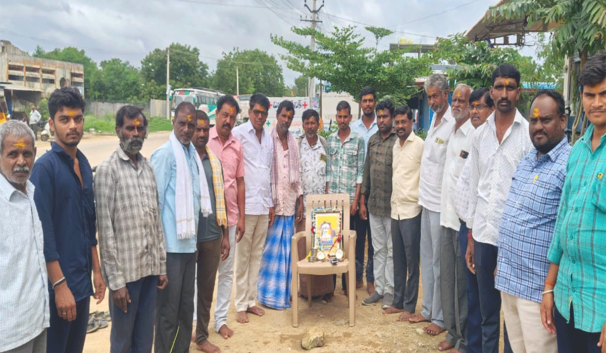 Doddi komuraiah | పోతంగల్ లో దొడ్డి కొమురయ్యకు ఘన నివాళి