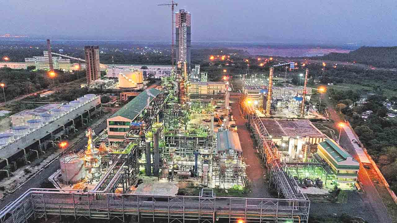 ఆర్‌ఎఫ్‌సీఎల్‌..షట్‌డౌన్‌