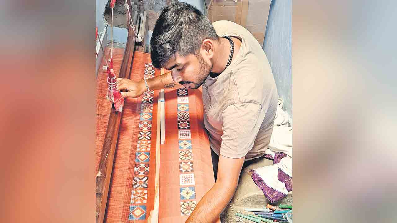 జాతీయ చేనేత అవార్డులకు ‘పుట్టపాక’