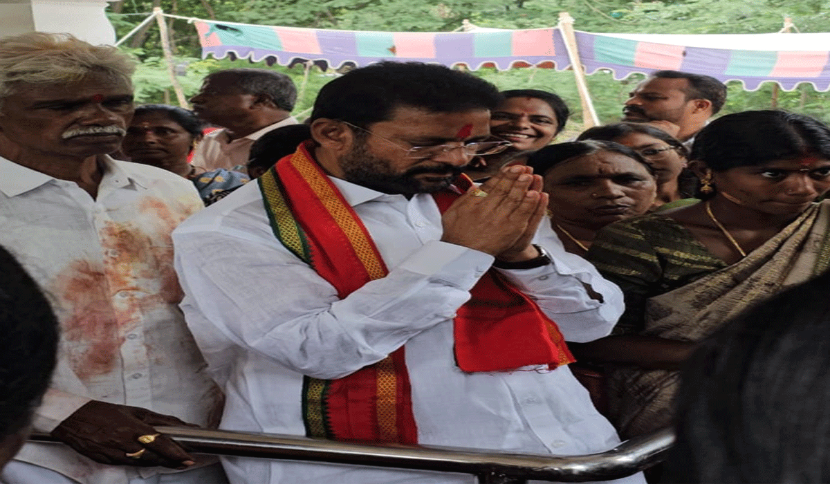 Korukanti Chander | పెద్దమ్మ తల్లీ.. కాంగ్రెస్ కు కనువిప్పు కలిగించు.. రామగుండం మాజీ ఎమ్మెల్యే కోరుకంటి చందర్