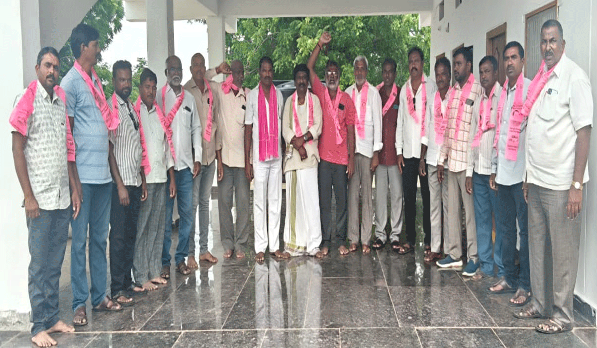 local body elections  | స్థానిక సంస్థల ఎన్నికల్లో సత్తా చాటాలి.. బీఆర్ఎస్ మండల అధ్యక్షుడు మామిడి అంజయ్య