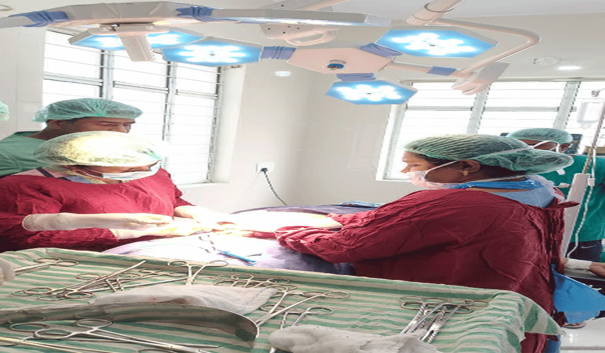 Peddapally | క్లిష్టమైన సర్జరీలను విజయవంతం చేసిన వైద్య బృందాన్ని అభినందించిన కలెక్టర్‌ కోయ శ్రీహర్ష