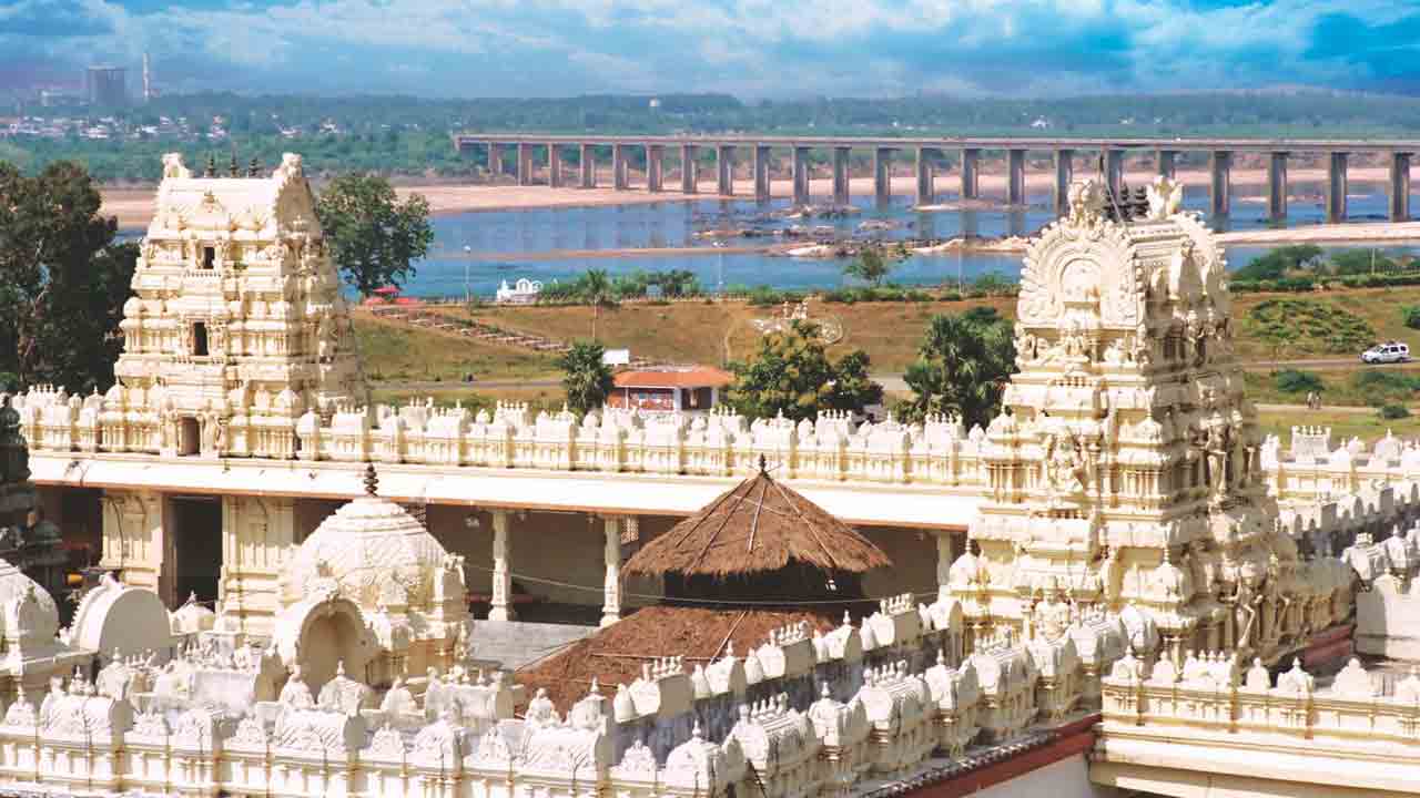 భద్రాద్రి రాముడిపై బీజేపీ కపట ప్రేమ!