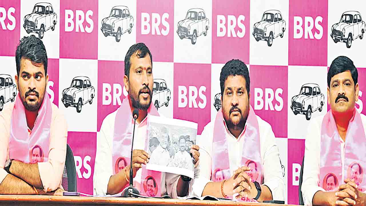 దెయ్యం అన్నందుకు అవార్డు ఇచ్చారా?