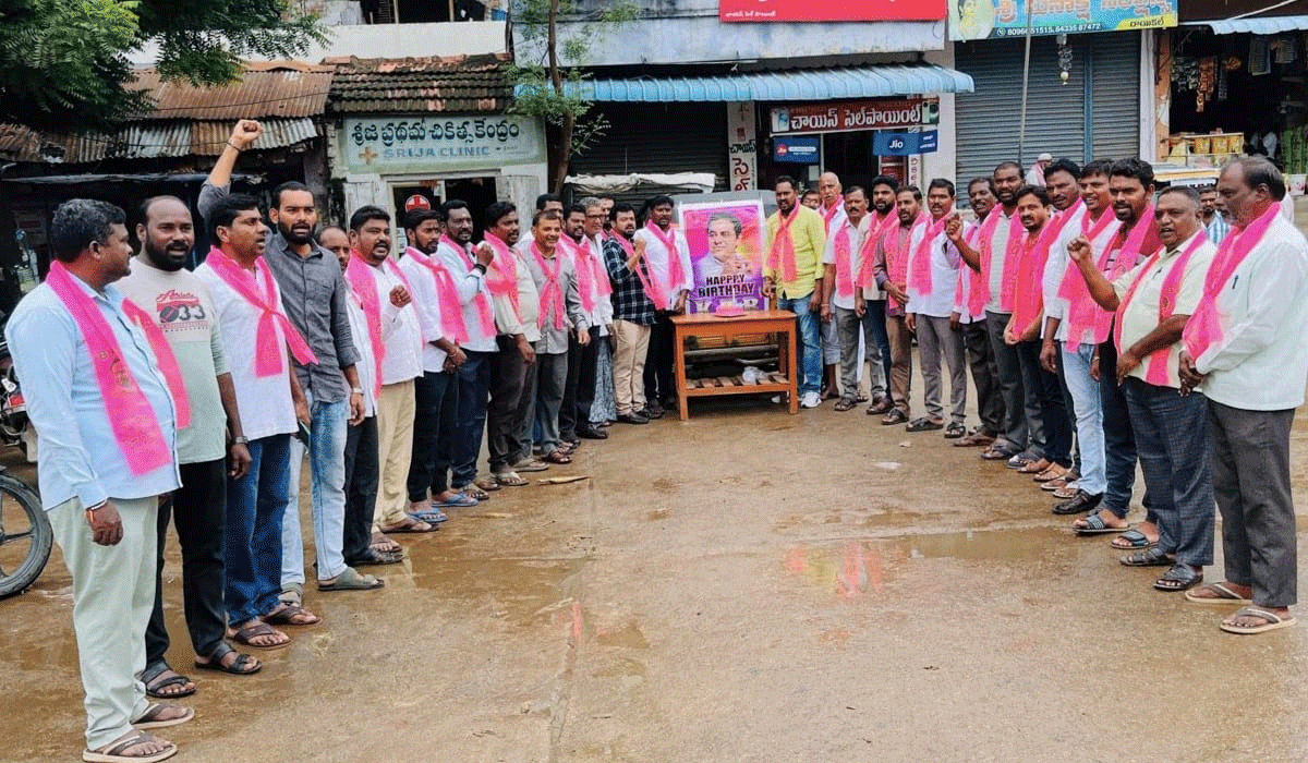KTR birthday | రాయికల్‌లో ఘనంగా కేటీఆర్ జన్మదిన వేడుకలు