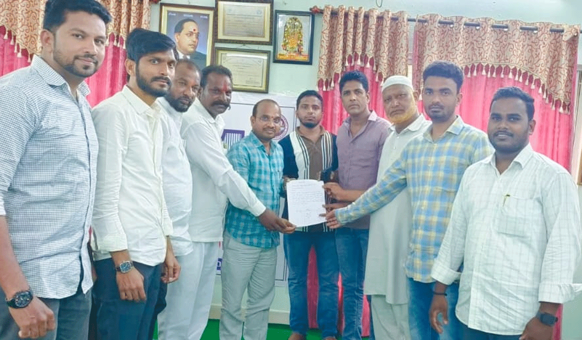 Sanitation vehicle drivers | పారిశుధ్య వాహన డ్రైవర్లకు పాత పద్ధతిలోనే విధులు కేటాయించాలి