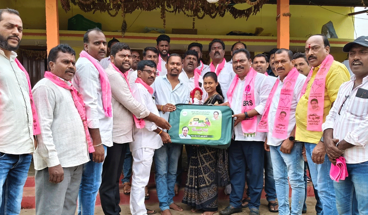 KTR birthday celebrations | బోయినిపల్లిలో కేటీఆర్‌ జన్మదిన వేడుకలు.. పాల్గొన్న మాజీ ఎమ్మెల్యే సుంకె రవిశంకర్‌